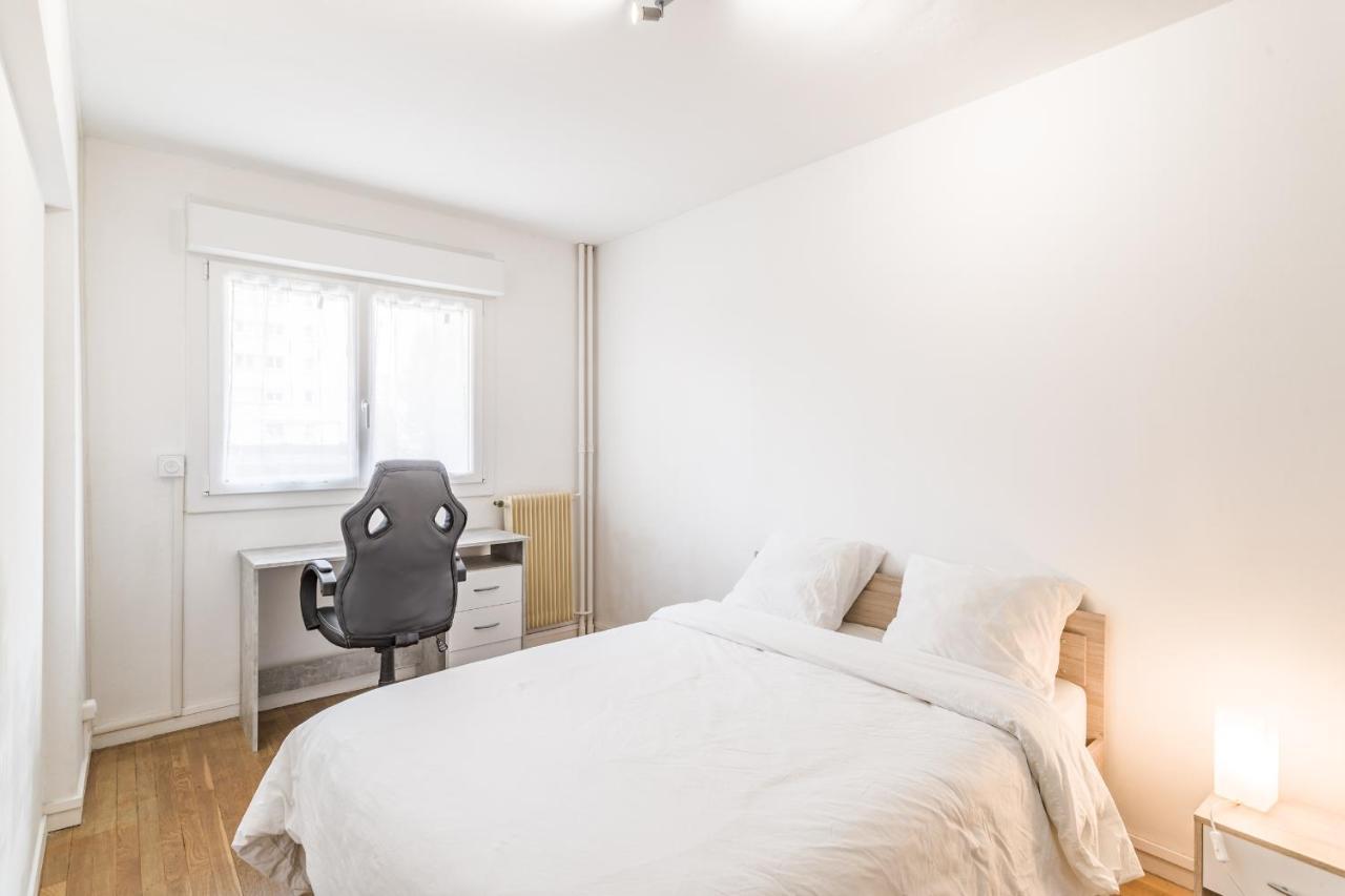 Spacieux Appartement - 6 Personnes - Parking Gratuit Saint-André-les-Vergers Exterior foto
